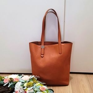 Everlane leather the Petra Magazine tote in cognac